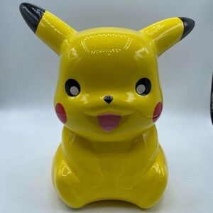 NWT Pikachu Nintendo Pokémon Ceramic Coin Piggy Bank ⚡️